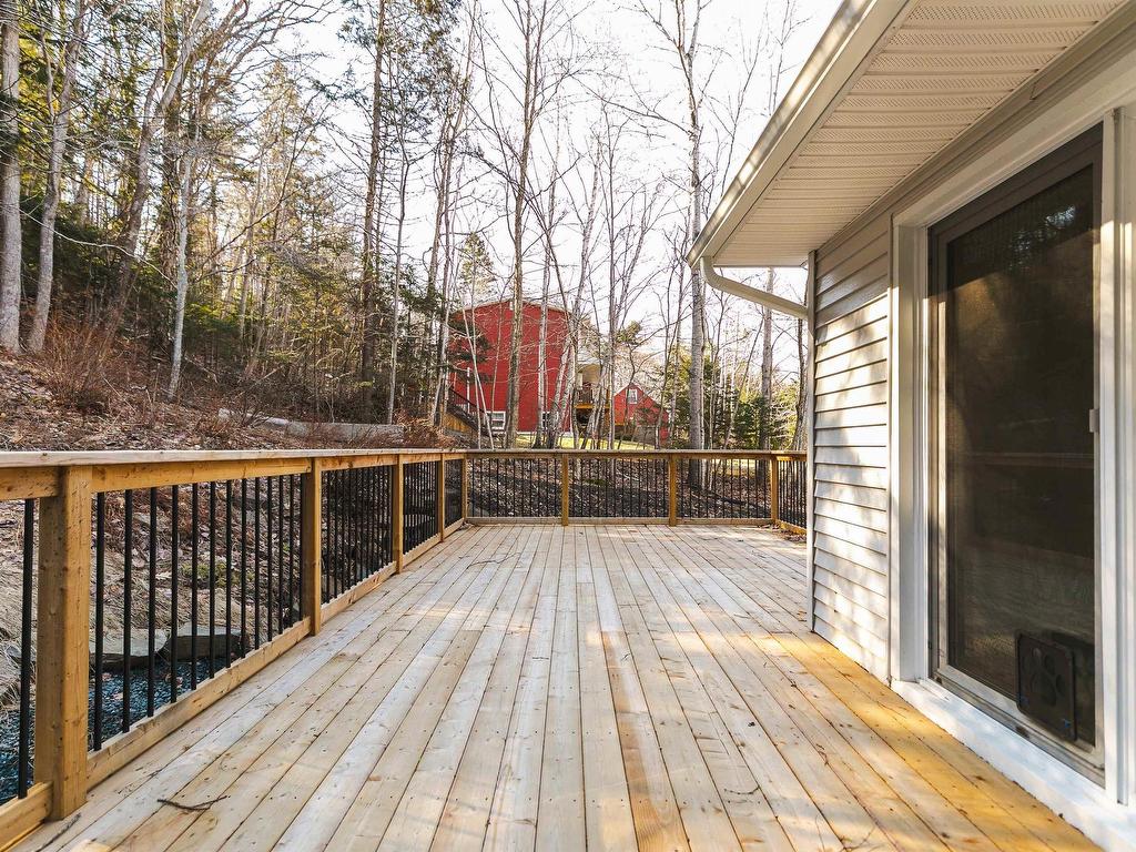 












212 Howe Avenue

,
Fall River,




NS
B2T 1H7

