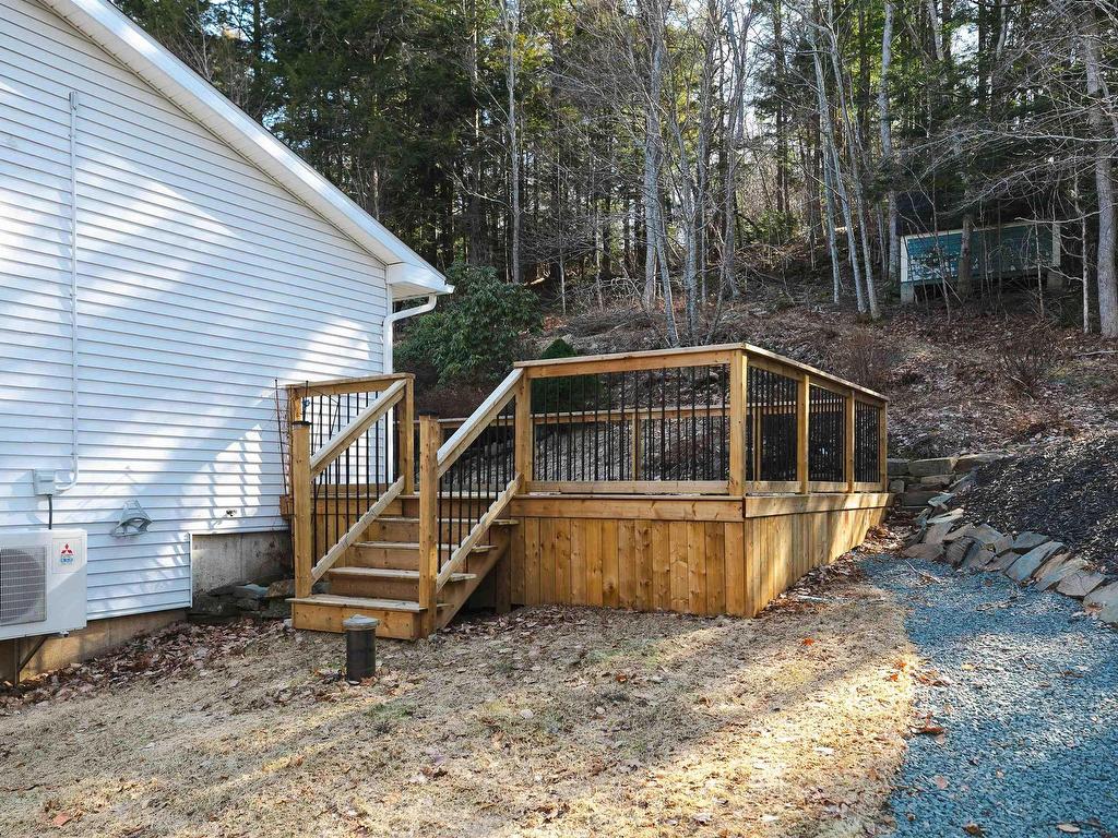 












212 Howe Avenue

,
Fall River,




NS
B2T 1H7

