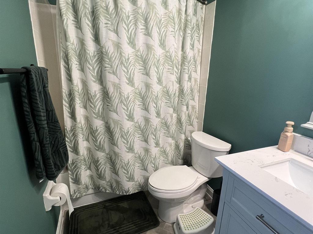 












305 51 River Lane

,
Bedford,




NS
B4A 3Y8

