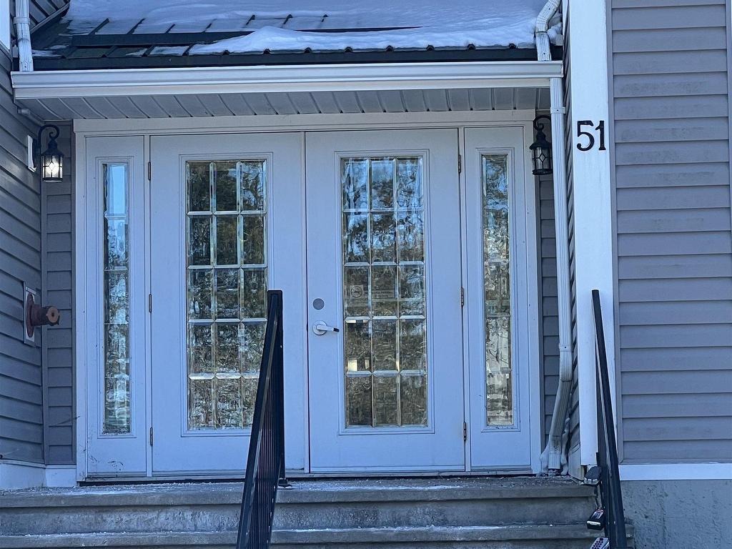 












305 51 River Lane

,
Bedford,




NS
B4A 3Y8

