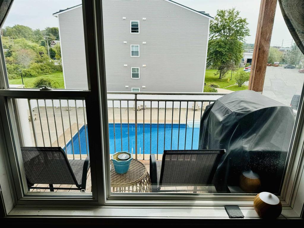 












305 51 River Lane

,
Bedford,




NS
B4A 3Y8

