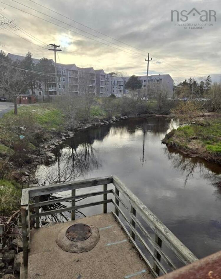 












305 51 River Lane

,
Bedford,




NS
B4A 3Y8

