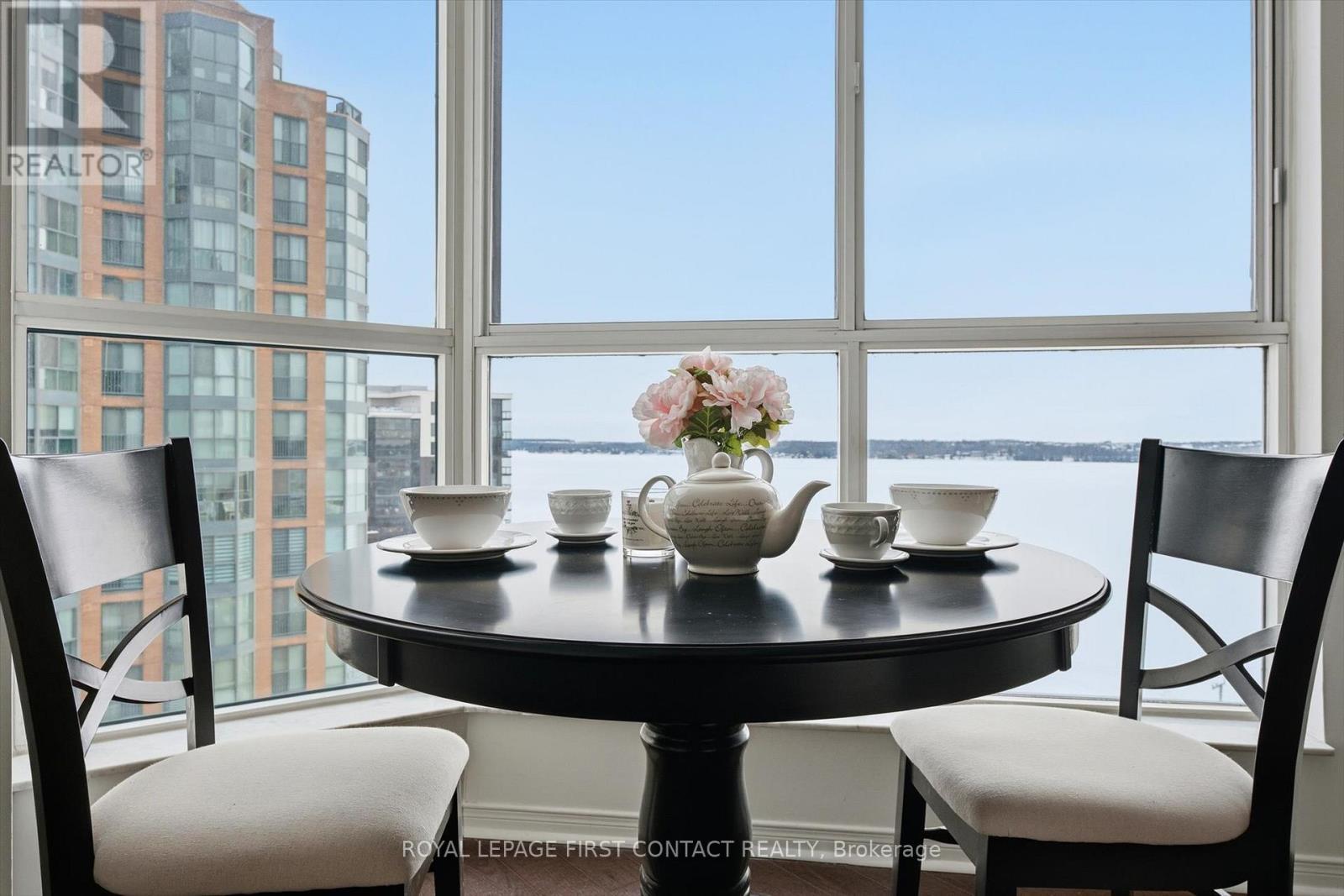 












808 - 140 DUNLOP STREET E

,
Barrie,




Ontario
L4M6H9

