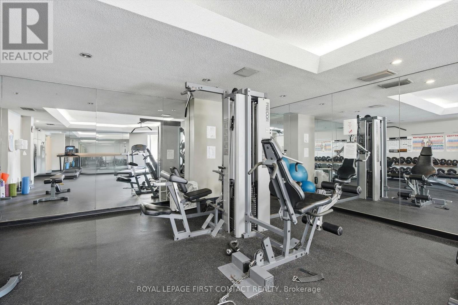 












808 - 140 DUNLOP STREET E

,
Barrie,




Ontario
L4M6H9

