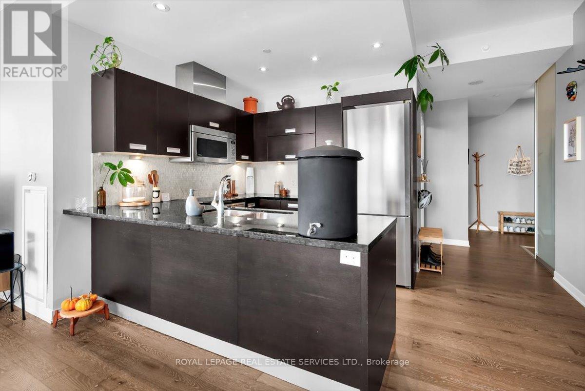 












316 - 90 PARK LAWN ROAD

,
Toronto,




Ontario
M8Y0B6

