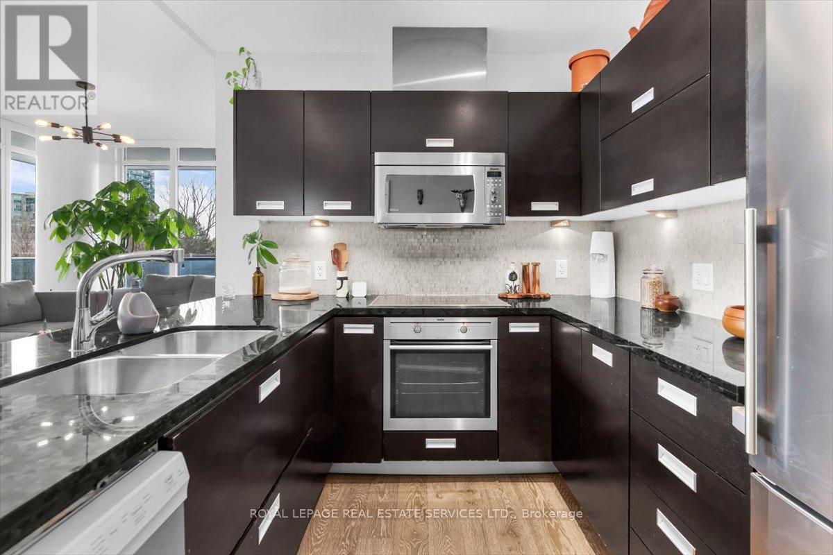 












316 - 90 PARK LAWN ROAD

,
Toronto,




Ontario
M8Y0B6

