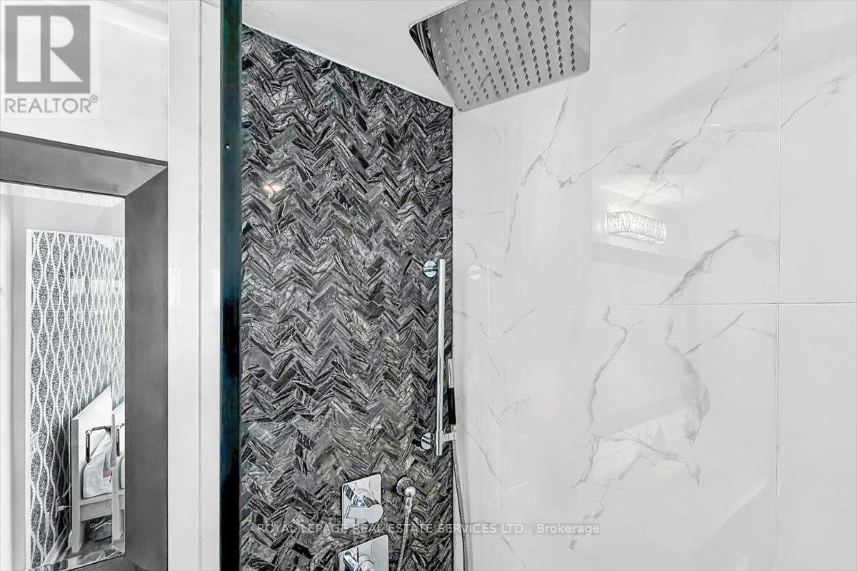 












316 - 90 PARK LAWN ROAD

,
Toronto,




Ontario
M8Y0B6

