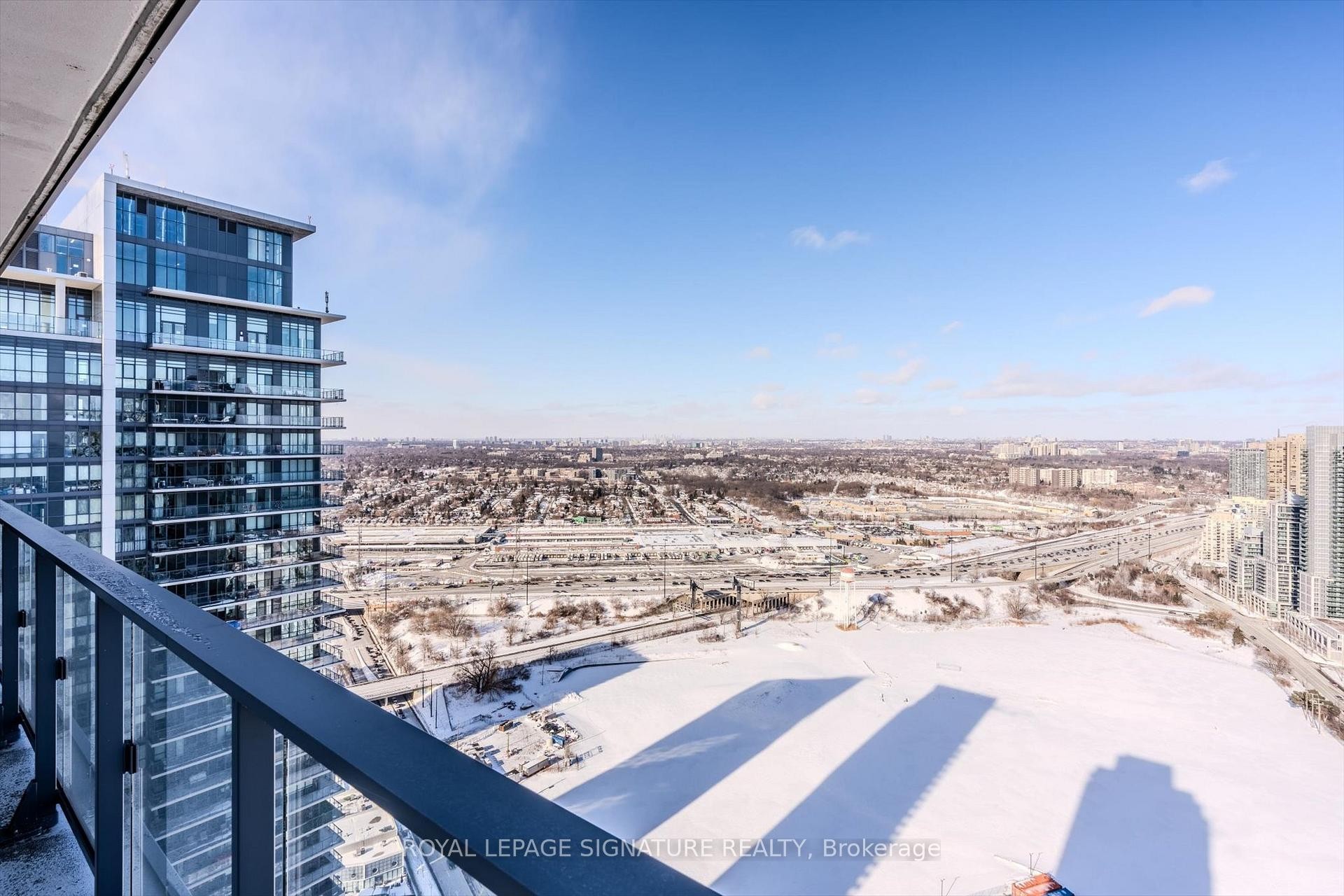 









2220


Lake shore

Boulevard West, 4407,
Toronto,




ON
M8V 0C1

