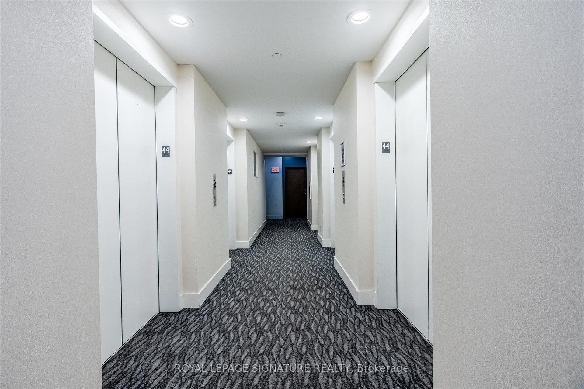 









2220


Lake shore

Boulevard West, 4407,
Toronto,




ON
M8V 0C1

