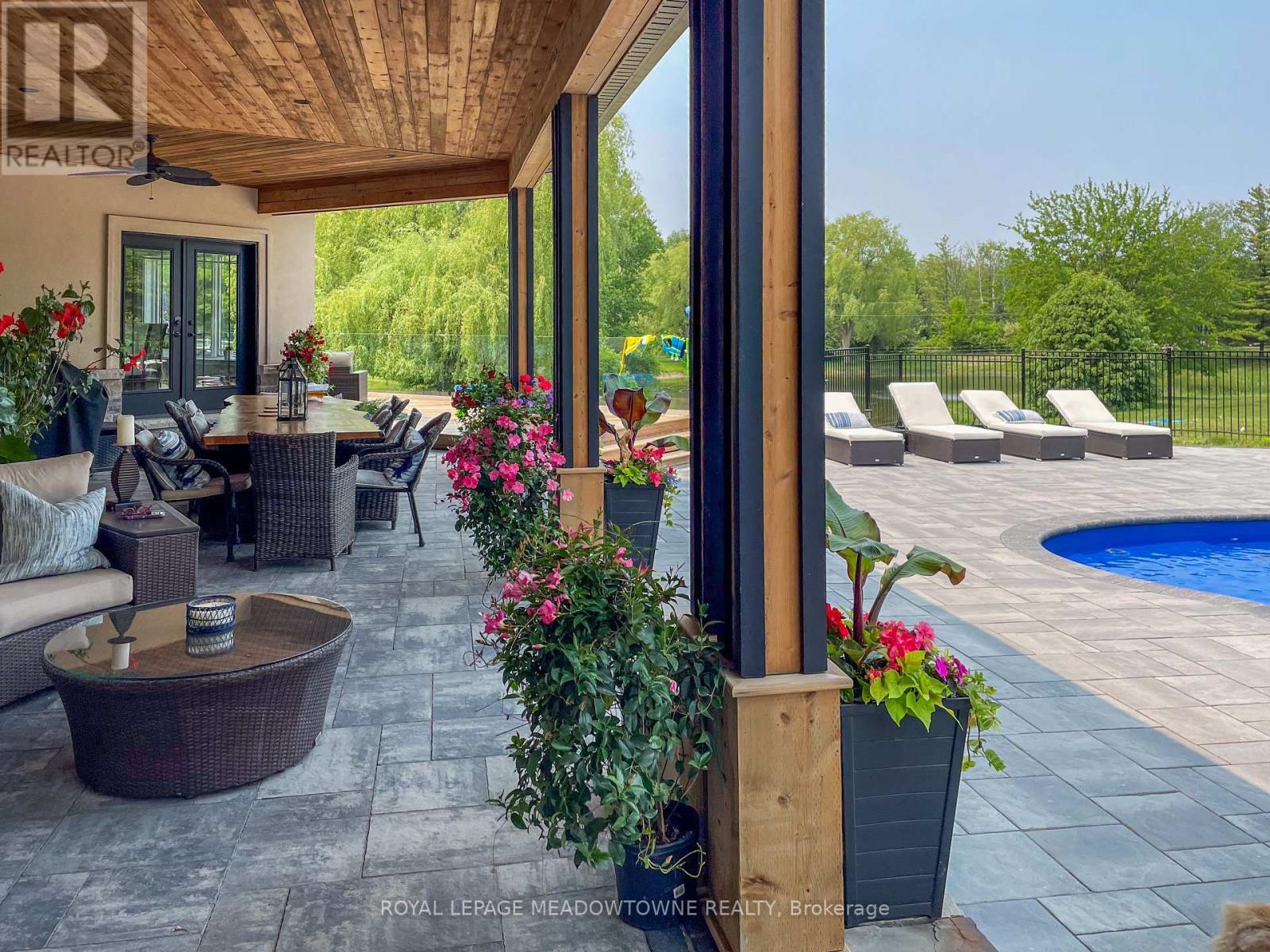 












6752 CONCESSION 2

,
Puslinch,




Ontario
N3C2V4

