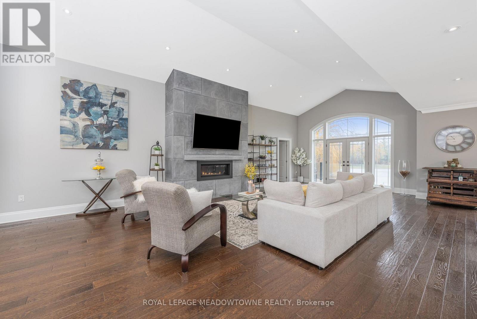 












6752 CONCESSION 2

,
Puslinch,




Ontario
N3C2V4

