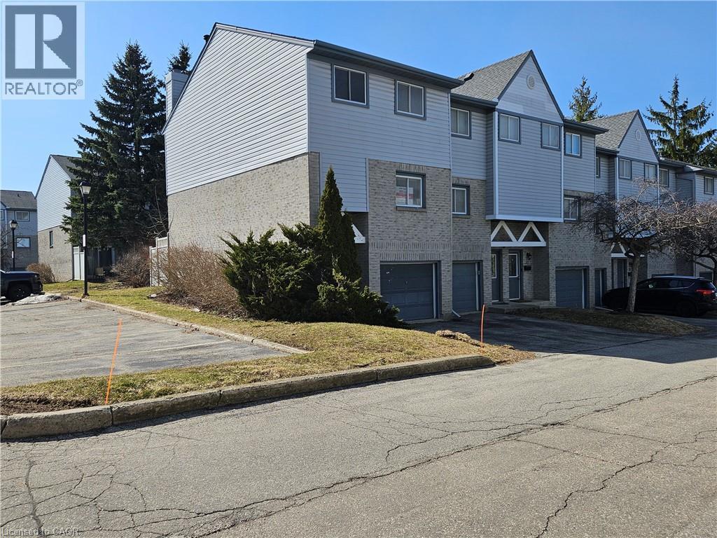 












589 BEECHWOOD Drive Unit# 43

,
Waterloo,




Ontario
N2T2K9

