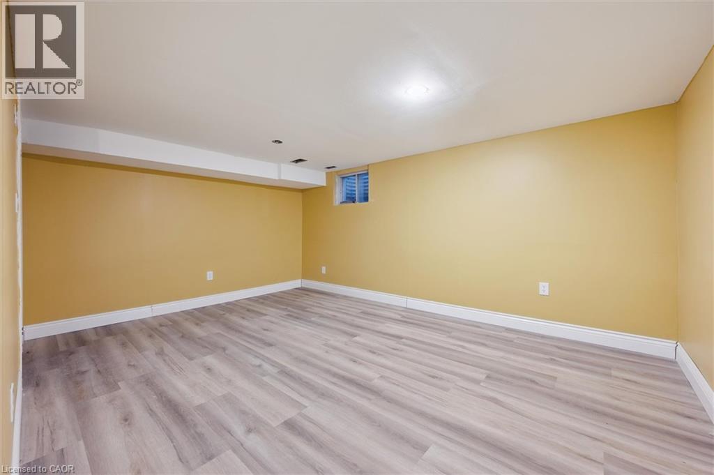 












589 BEECHWOOD Drive Unit# 43

,
Waterloo,




Ontario
N2T2K9

