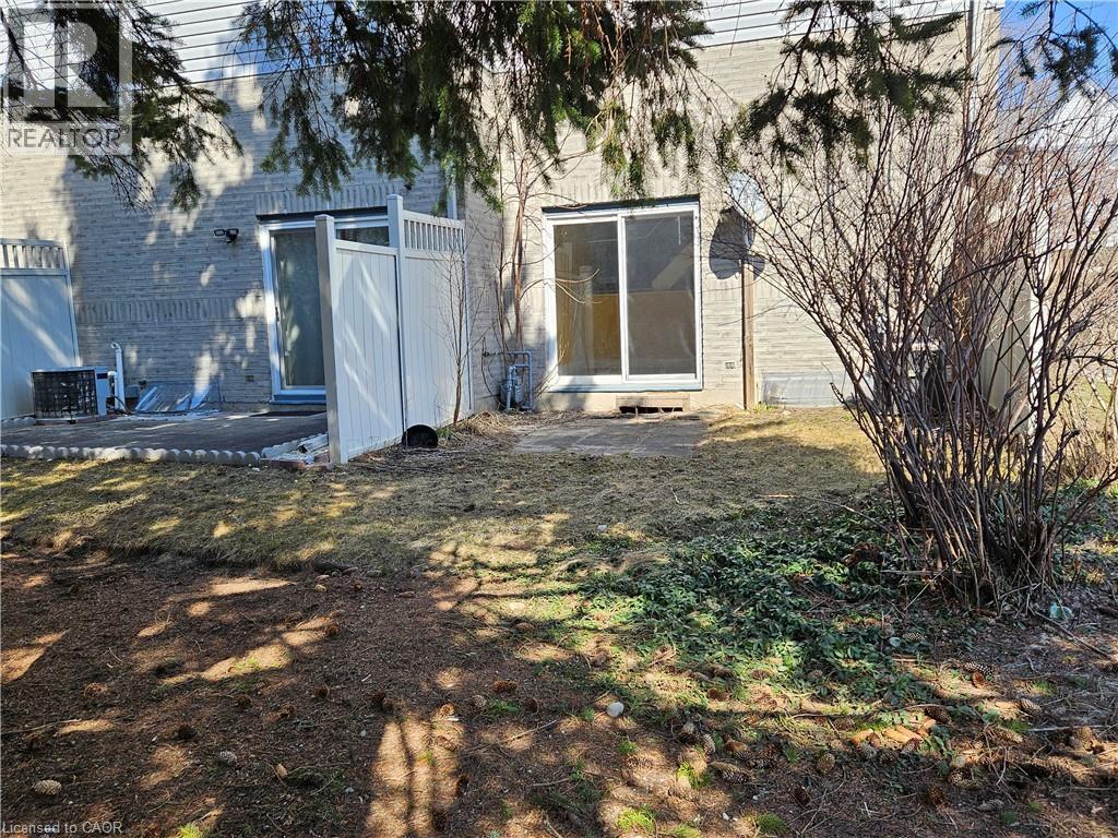 












589 BEECHWOOD Drive Unit# 43

,
Waterloo,




Ontario
N2T2K9

