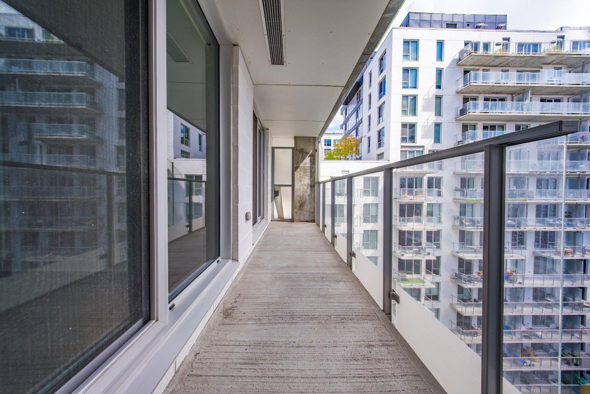 









738


Rue St-Paul O.

, 912,
Montréal (Ville-Marie),




QC
H3C0N5

