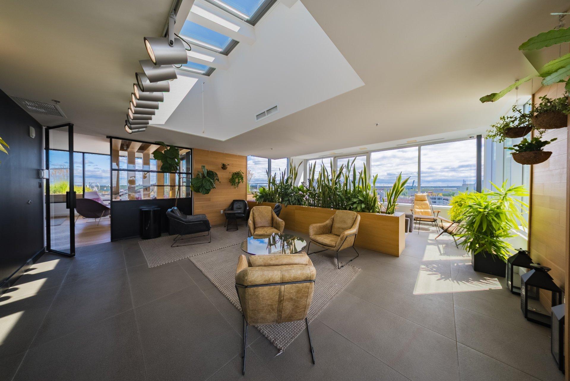 









738


Rue St-Paul O.

, 912,
Montréal (Ville-Marie),




QC
H3C0N5

