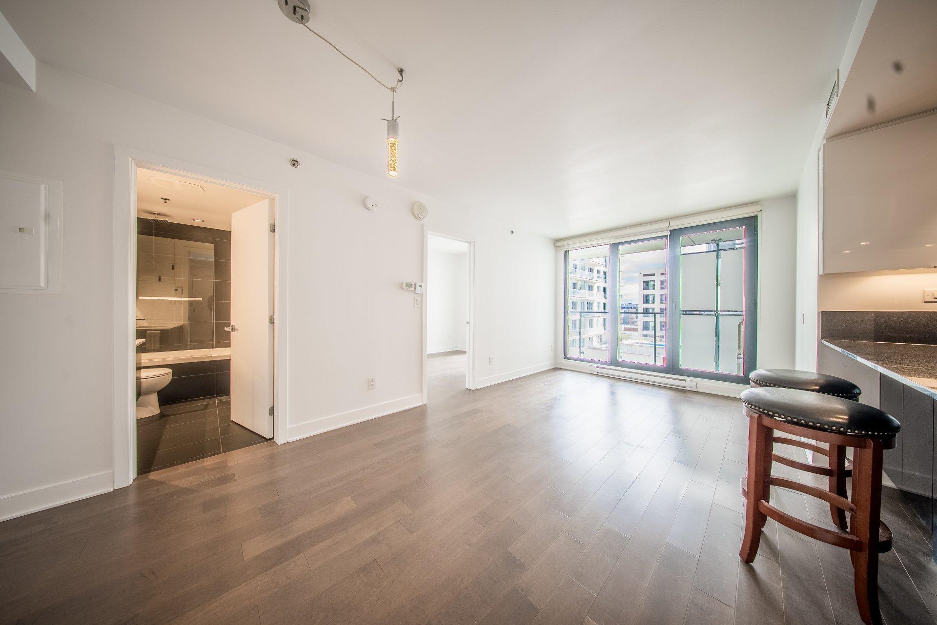 









738


Rue St-Paul O.

, 912,
Montréal (Ville-Marie),




QC
H3C0N5

