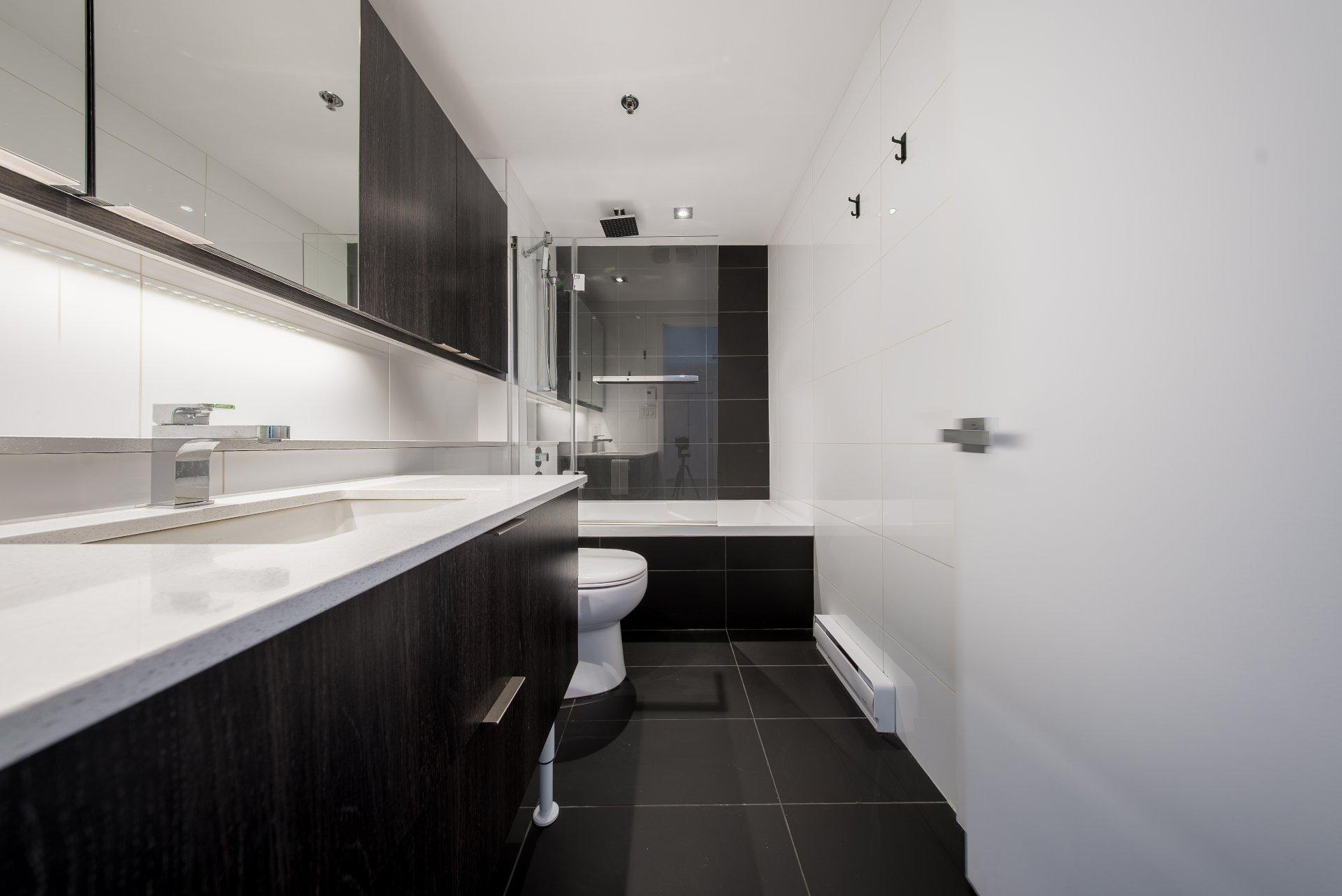 









738


Rue St-Paul O.

, 912,
Montréal (Ville-Marie),




QC
H3C0N5

