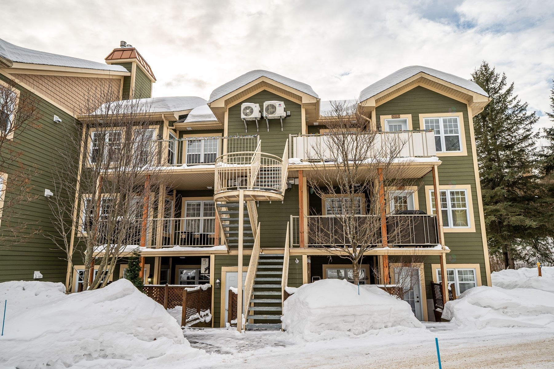 









420


Ch. des Cormiers

, 6,
Piedmont,




QC
J0R1K0

