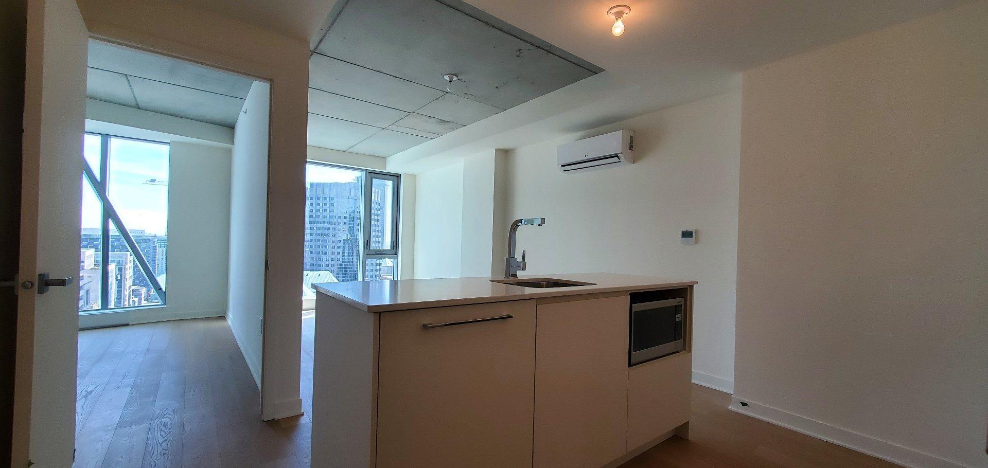 









360


Rue Mayor

, 1606,
Montréal (Ville-Marie),




QC
H3A0J4

