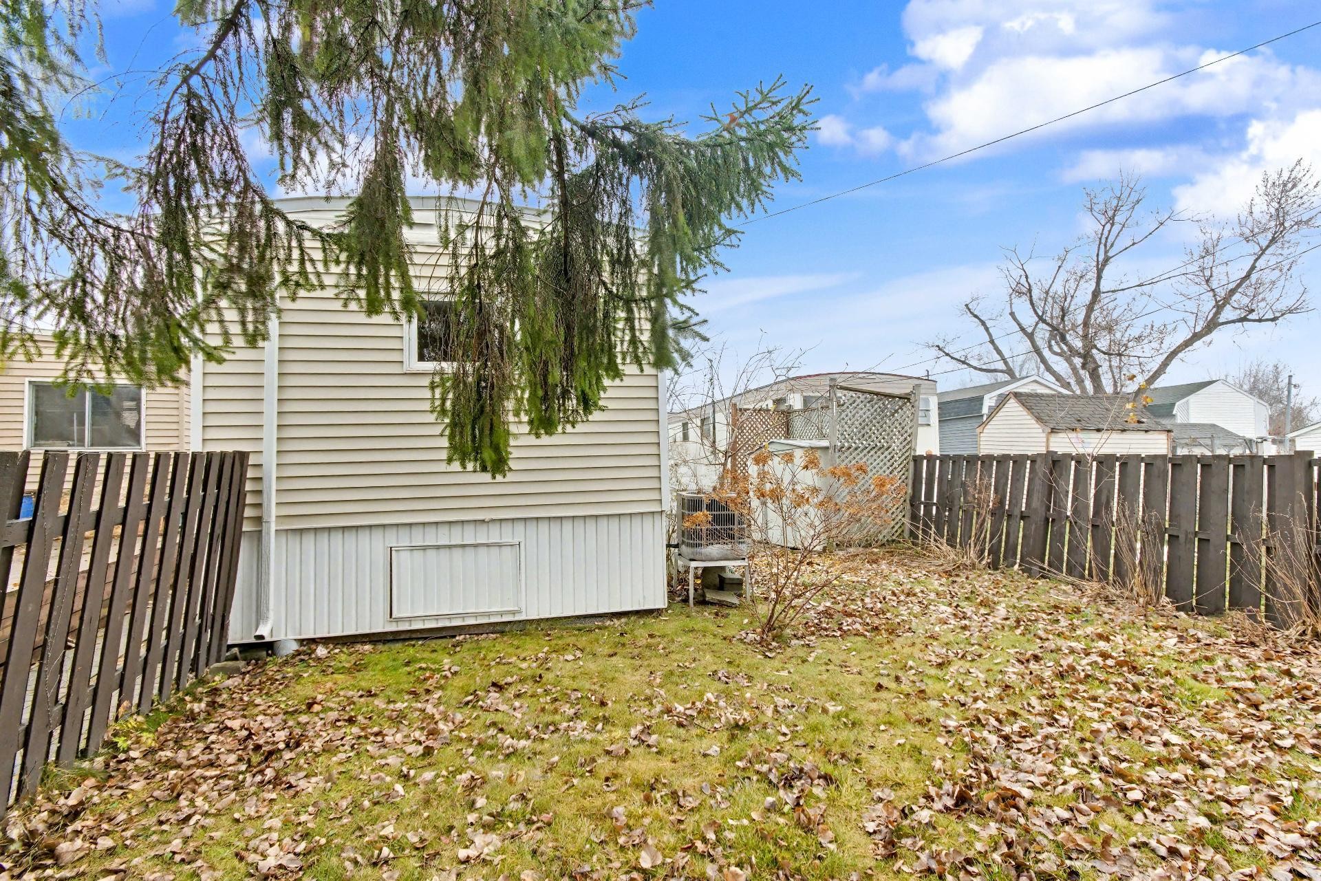 









3950


Boul. Sir-Wilfrid-Laurier

, 144,
Longueuil (Saint-Hubert),




QC
J3Y5Y9

