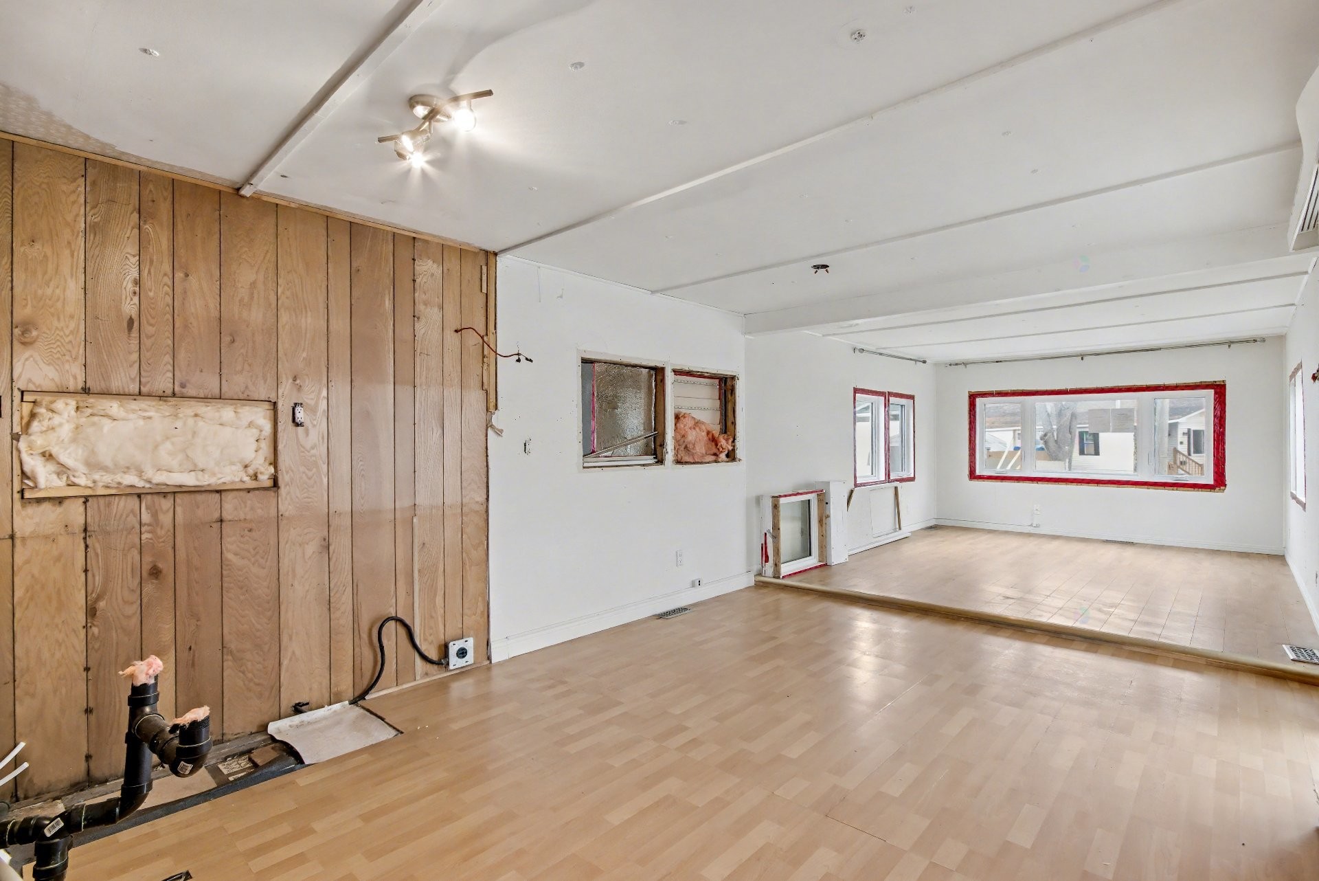 









3950


Boul. Sir-Wilfrid-Laurier

, 144,
Longueuil (Saint-Hubert),




QC
J3Y5Y9

