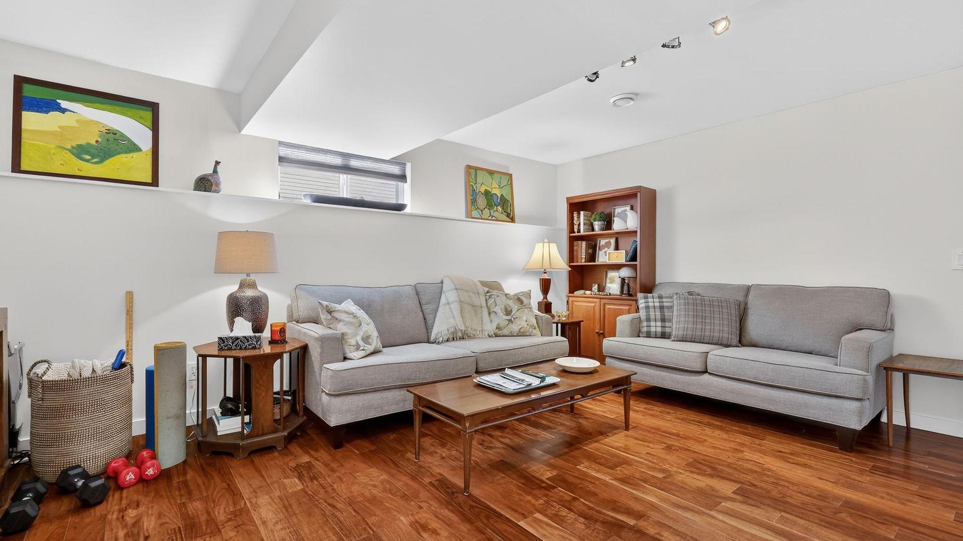 









1568


Longley

Crescent,
Kelowna,




BC
V1P 1M9

