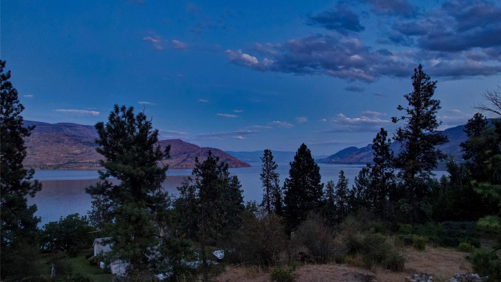









6267


Sundstrom

Court, 1,
Peachland,




BC
V0H 1X7

