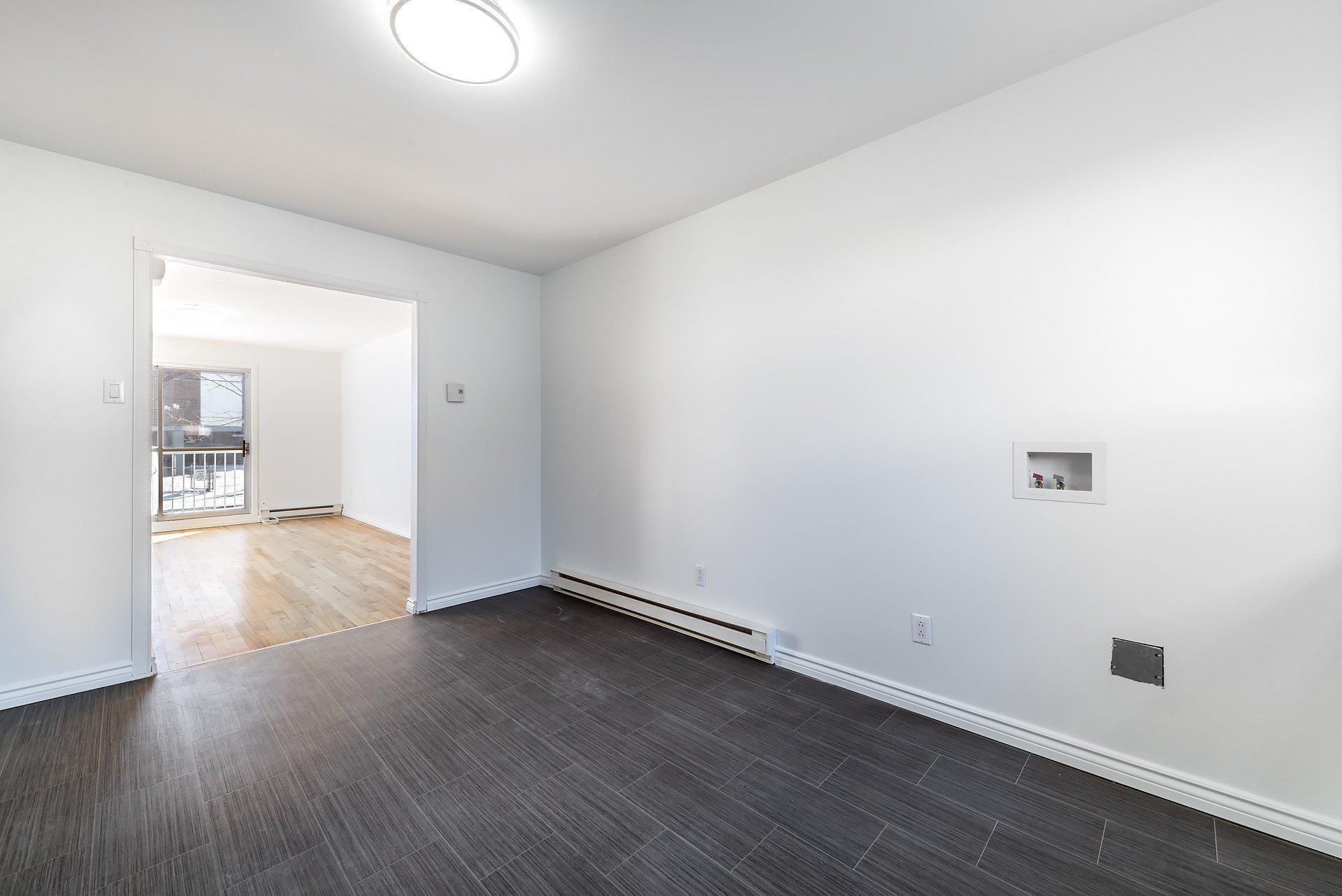 









405


Rue Lamarre

, 5,
Longueuil (Le Vieux-Longueuil),




QC
J4J1T1

