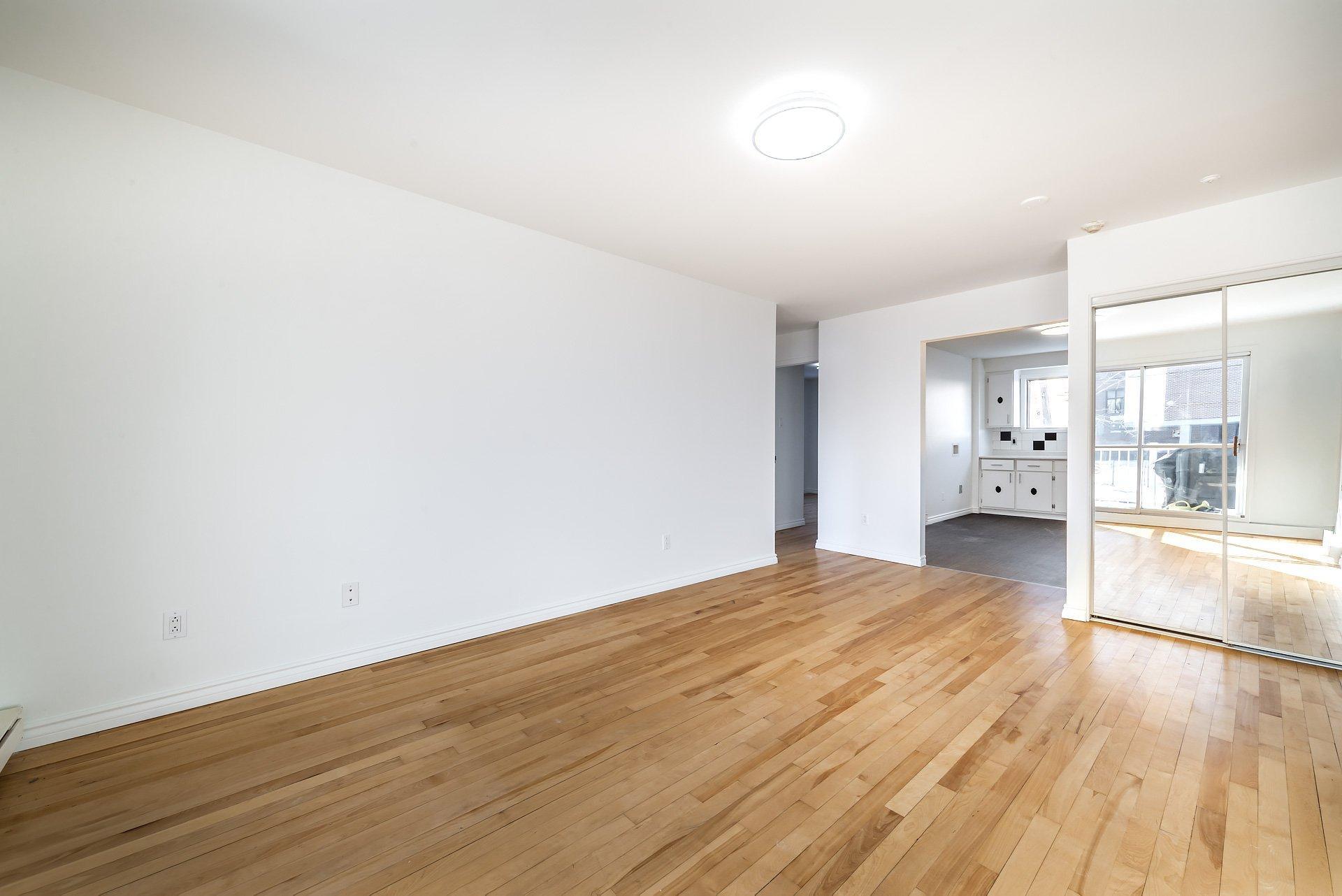 









405


Rue Lamarre

, 5,
Longueuil (Le Vieux-Longueuil),




QC
J4J1T1

