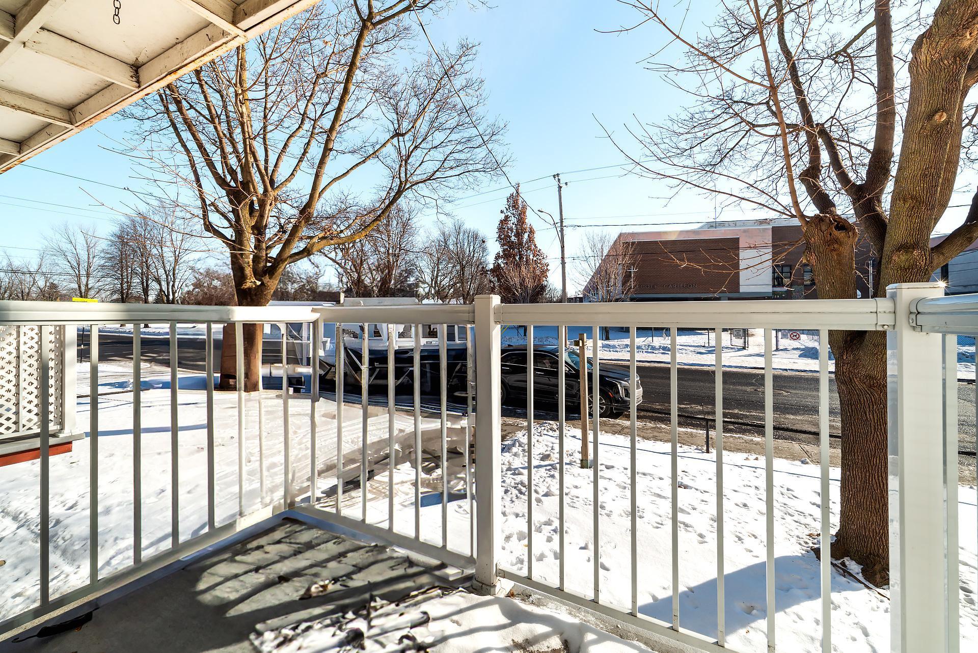 









405


Rue Lamarre

, 5,
Longueuil (Le Vieux-Longueuil),




QC
J4J1T1

