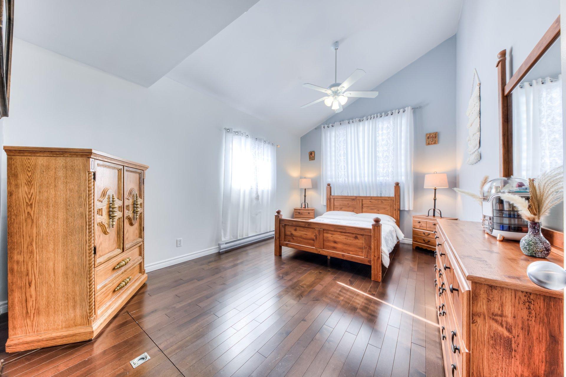 









471


Av. de Venise O.

,
Venise-en-Québec,




QC
J0J2K0

