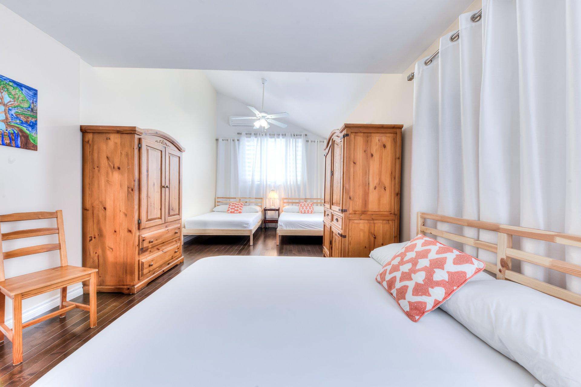 









471


Av. de Venise O.

,
Venise-en-Québec,




QC
J0J2K0

