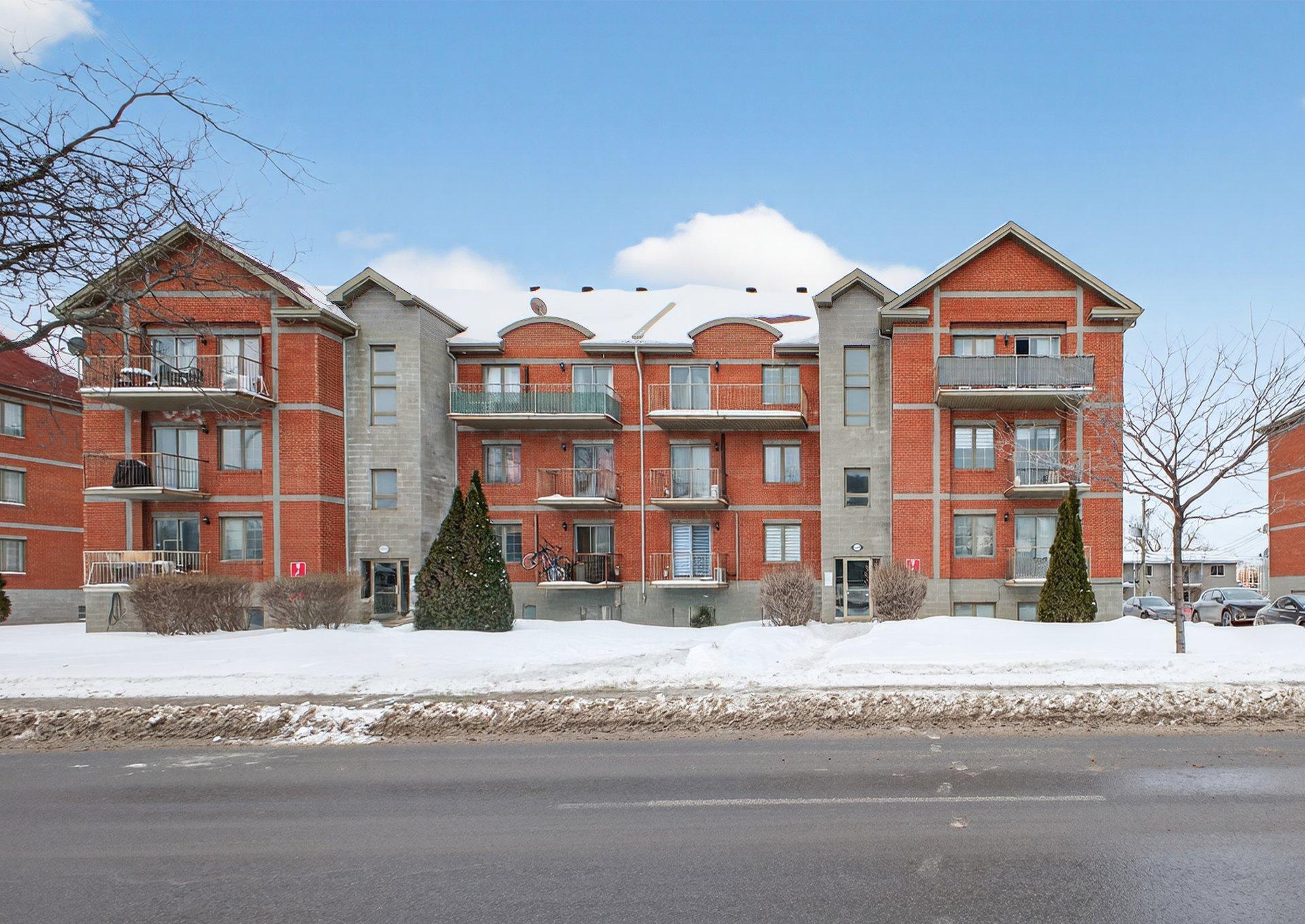 









16689


Boul. de Pierrefonds

, 201,
Montréal (Pierrefonds-Roxboro),




QC
H9H5L8

