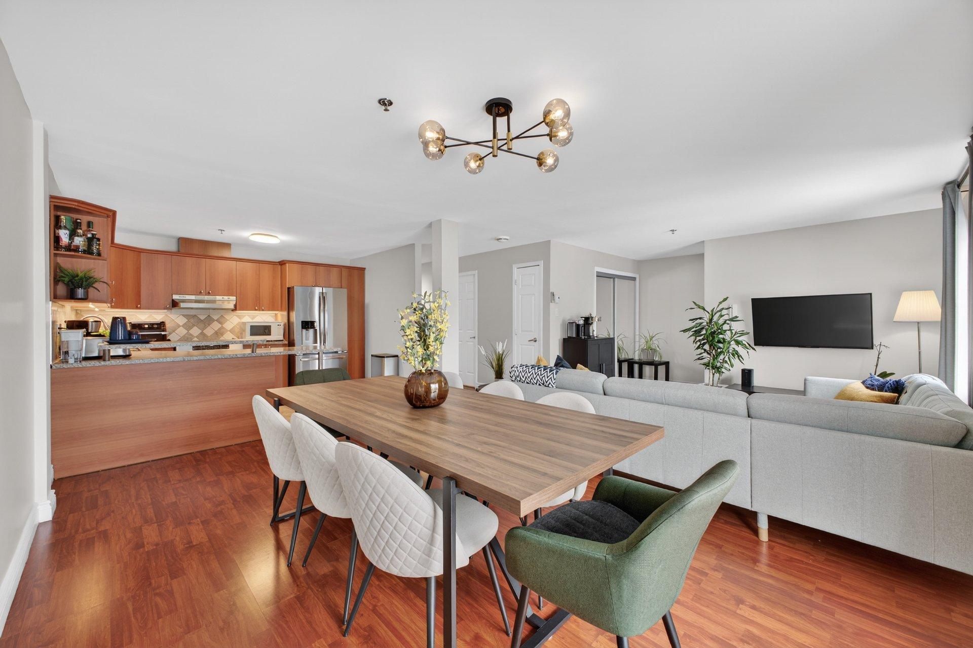 









16689


Boul. de Pierrefonds

, 201,
Montréal (Pierrefonds-Roxboro),




QC
H9H5L8

