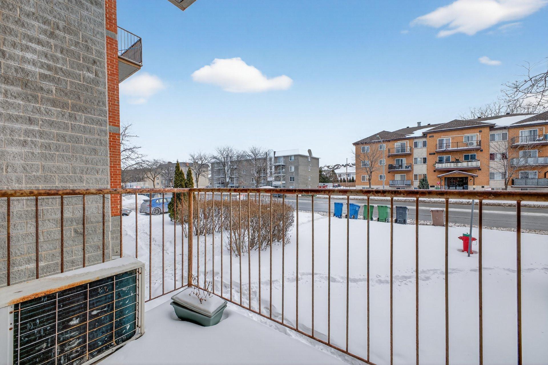 









16689


Boul. de Pierrefonds

, 201,
Montréal (Pierrefonds-Roxboro),




QC
H9H5L8

