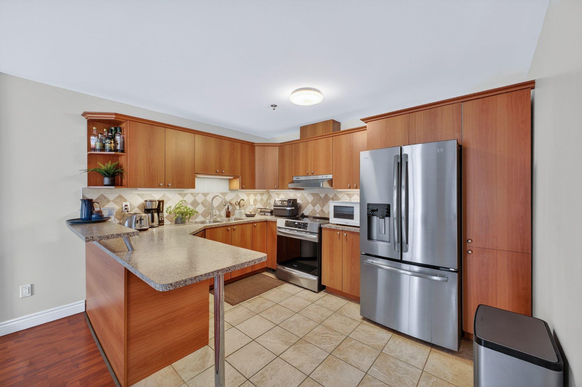 









16689


Boul. de Pierrefonds

, 201,
Montréal (Pierrefonds-Roxboro),




QC
H9H5L8

