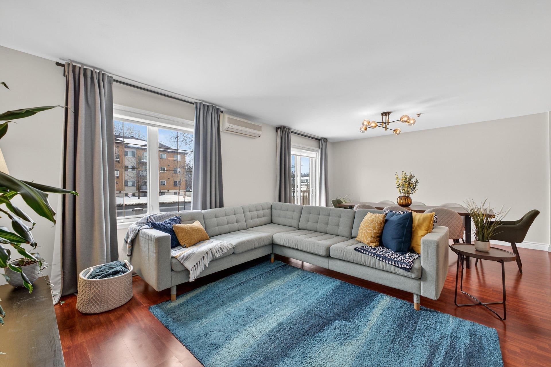 









16689


Boul. de Pierrefonds

, 201,
Montréal (Pierrefonds-Roxboro),




QC
H9H5L8

