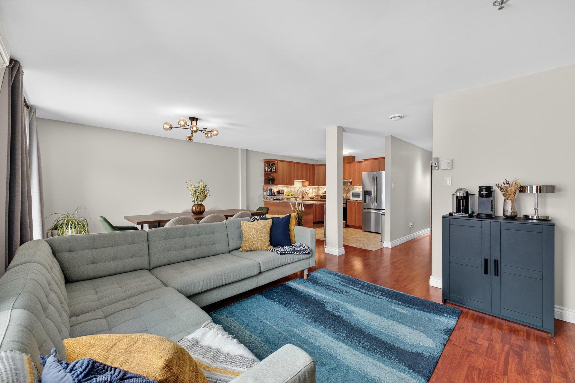 









16689


Boul. de Pierrefonds

, 201,
Montréal (Pierrefonds-Roxboro),




QC
H9H5L8

