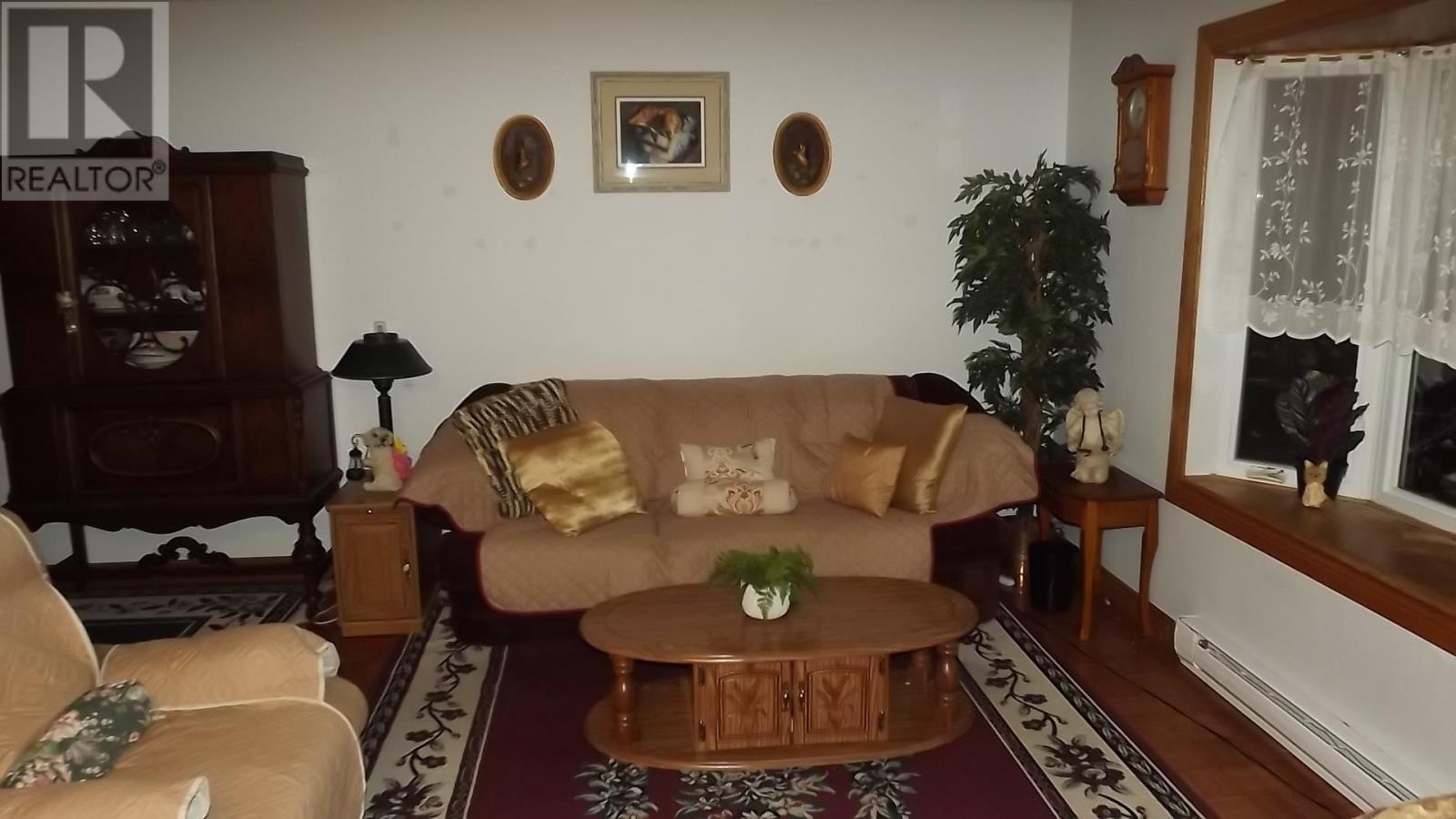 












7 Feltz RD

,
Elliot Lake,




Ontario
P5A1V3

