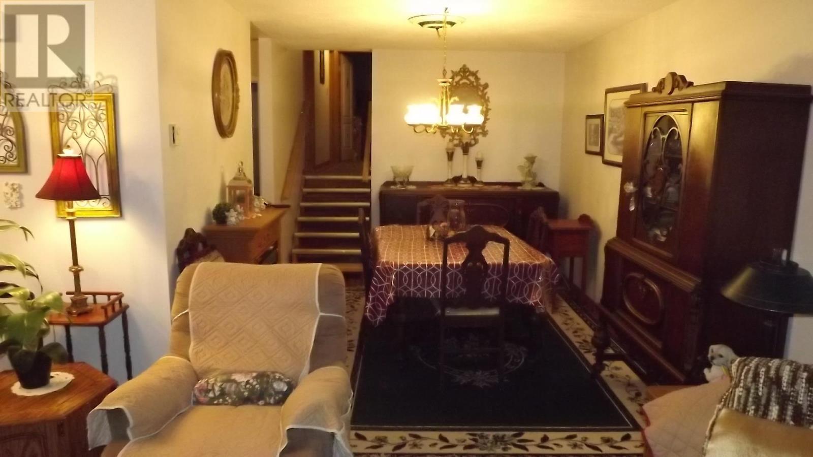 












7 Feltz RD

,
Elliot Lake,




Ontario
P5A1V3

