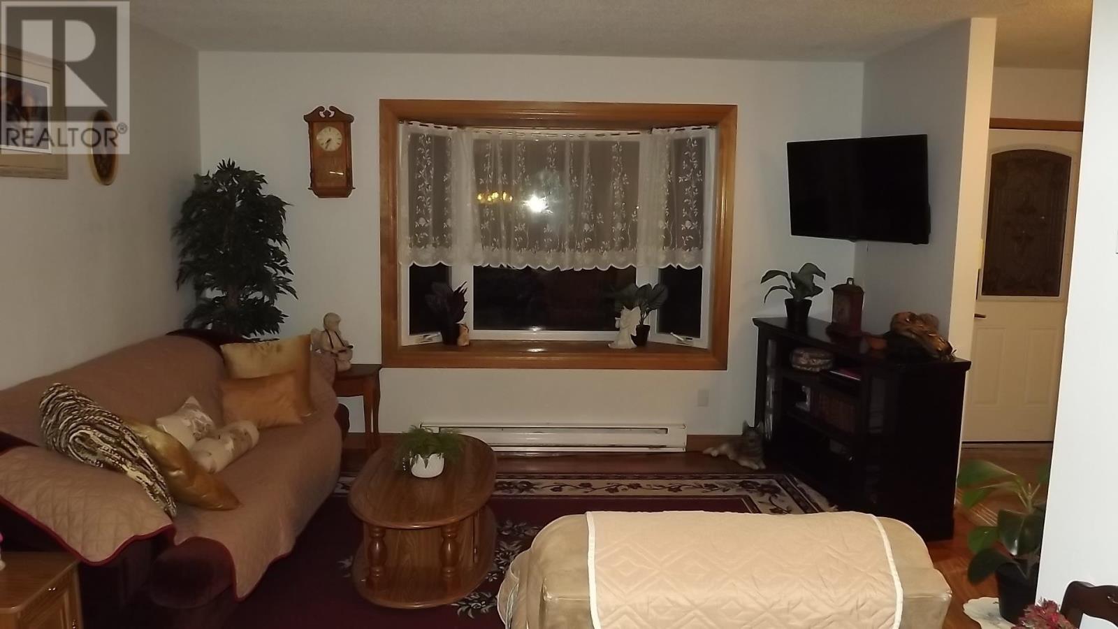 












7 Feltz RD

,
Elliot Lake,




Ontario
P5A1V3

