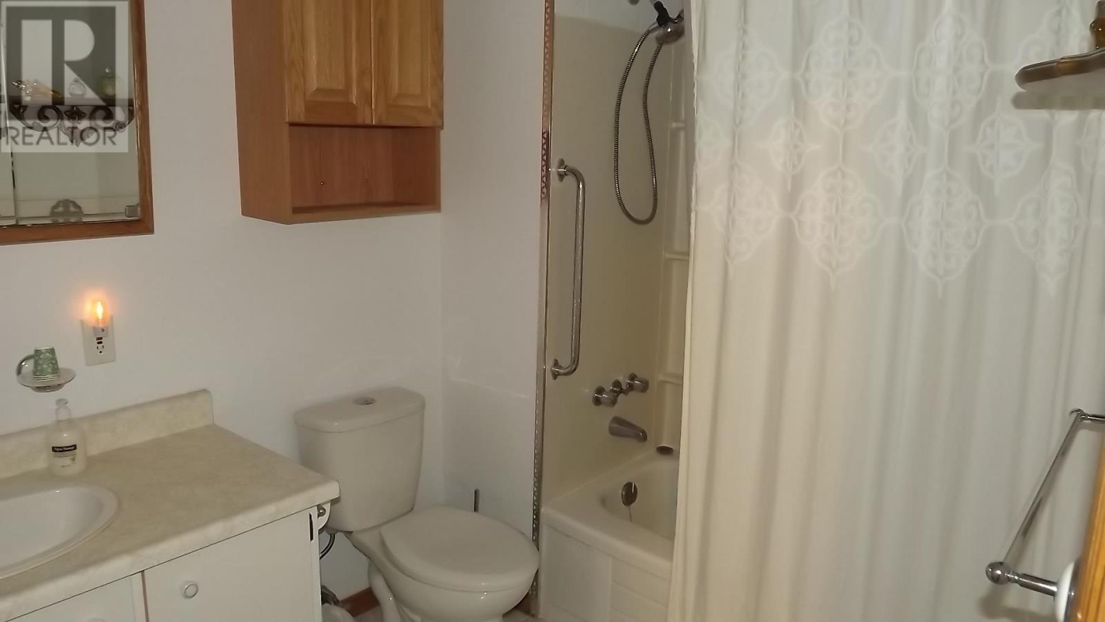 












7 Feltz RD

,
Elliot Lake,




Ontario
P5A1V3

