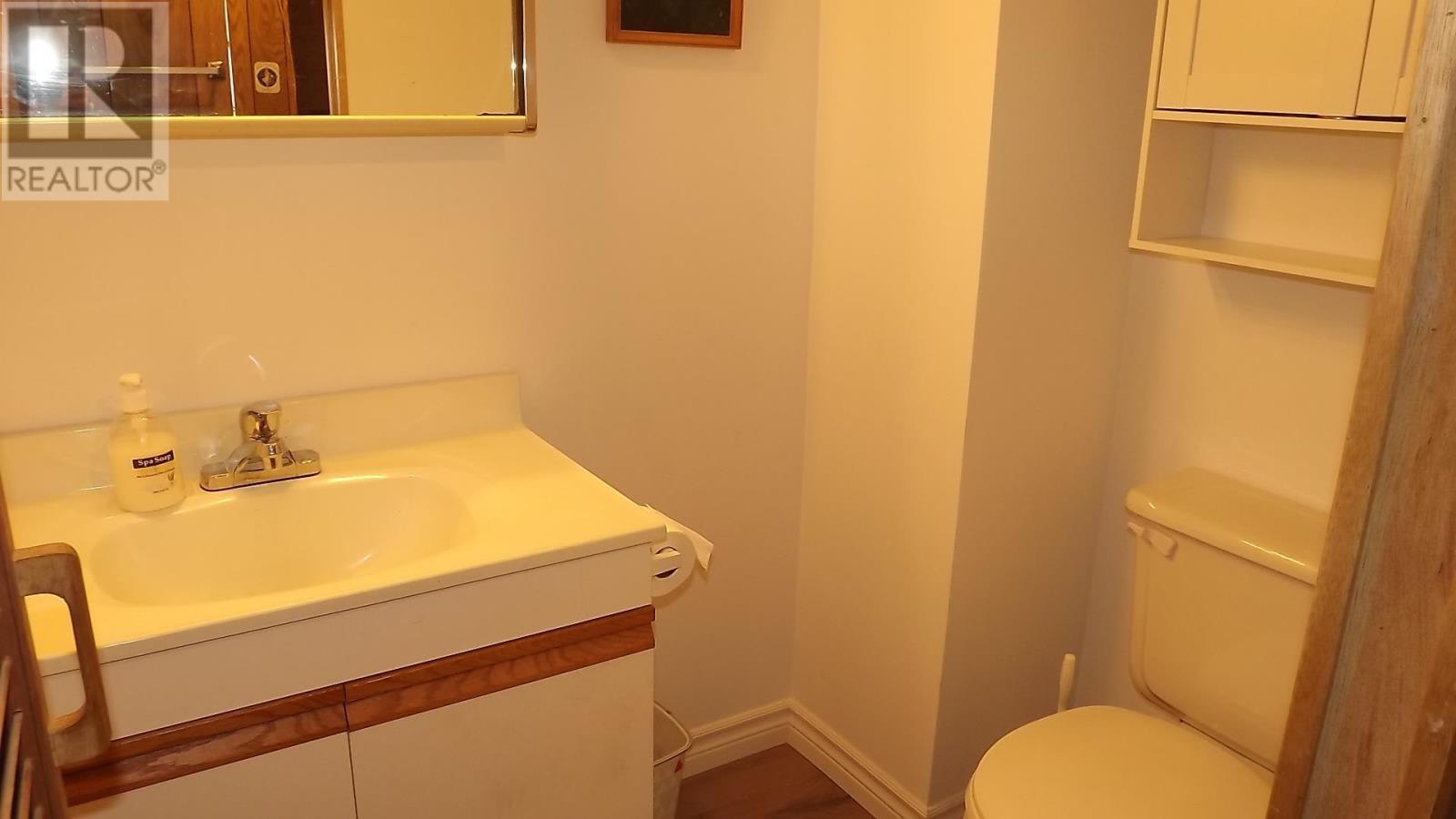 












7 Feltz RD

,
Elliot Lake,




Ontario
P5A1V3

