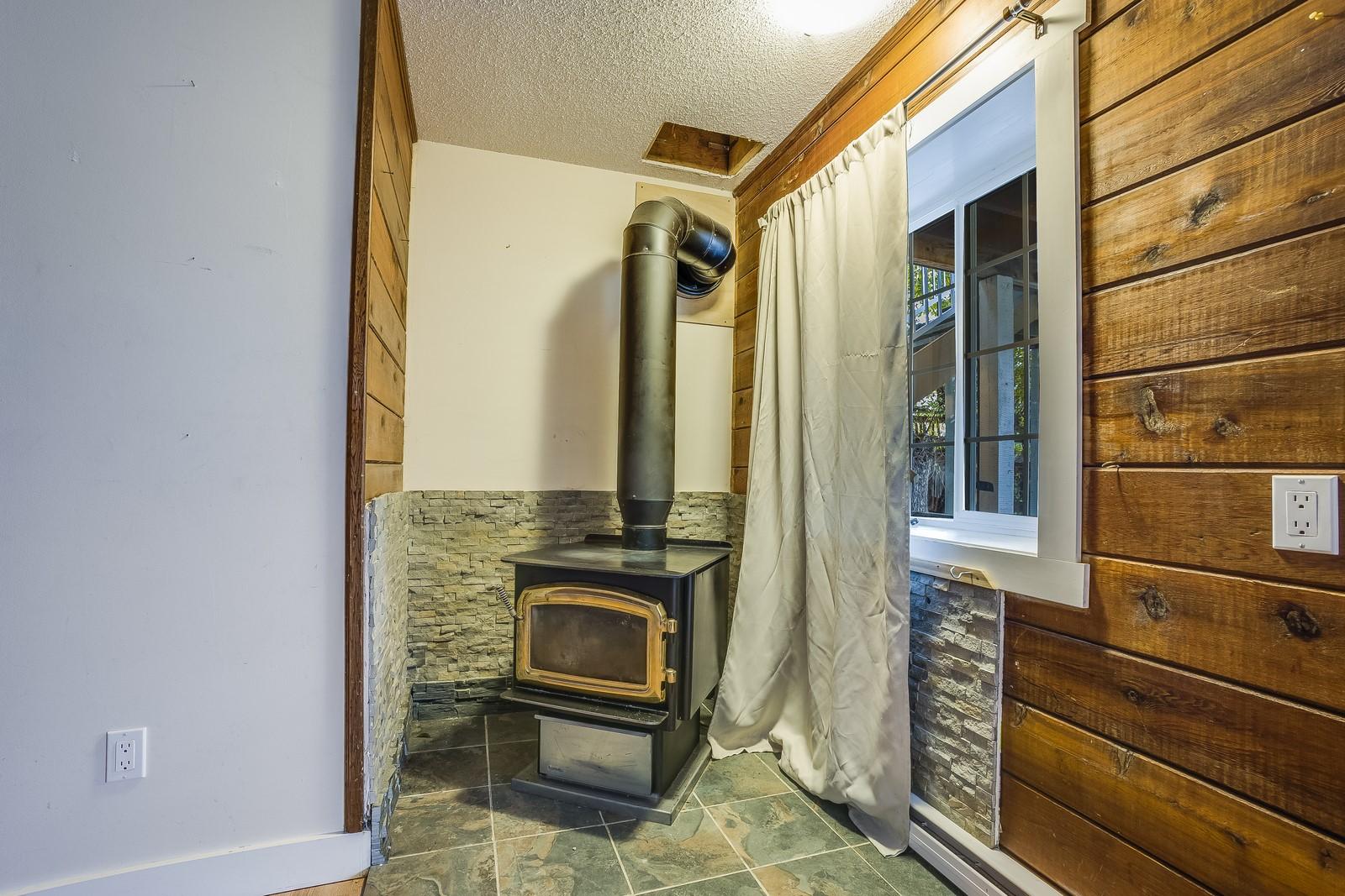 









3766


Wetton

Road,
West Kelowna,




BC
V4T 2C1

