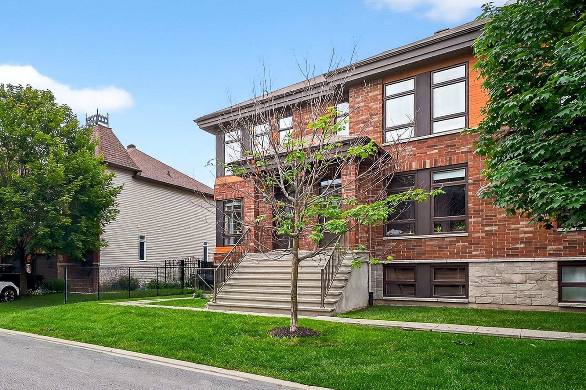 









23


Rue du Luxembourg

, A,
Gatineau (Aylmer),




QC
J9J0W5

