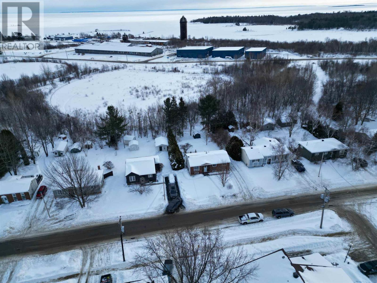 












151 Youngfox RD

,
Blind River,




Ontario
P0R1B0

