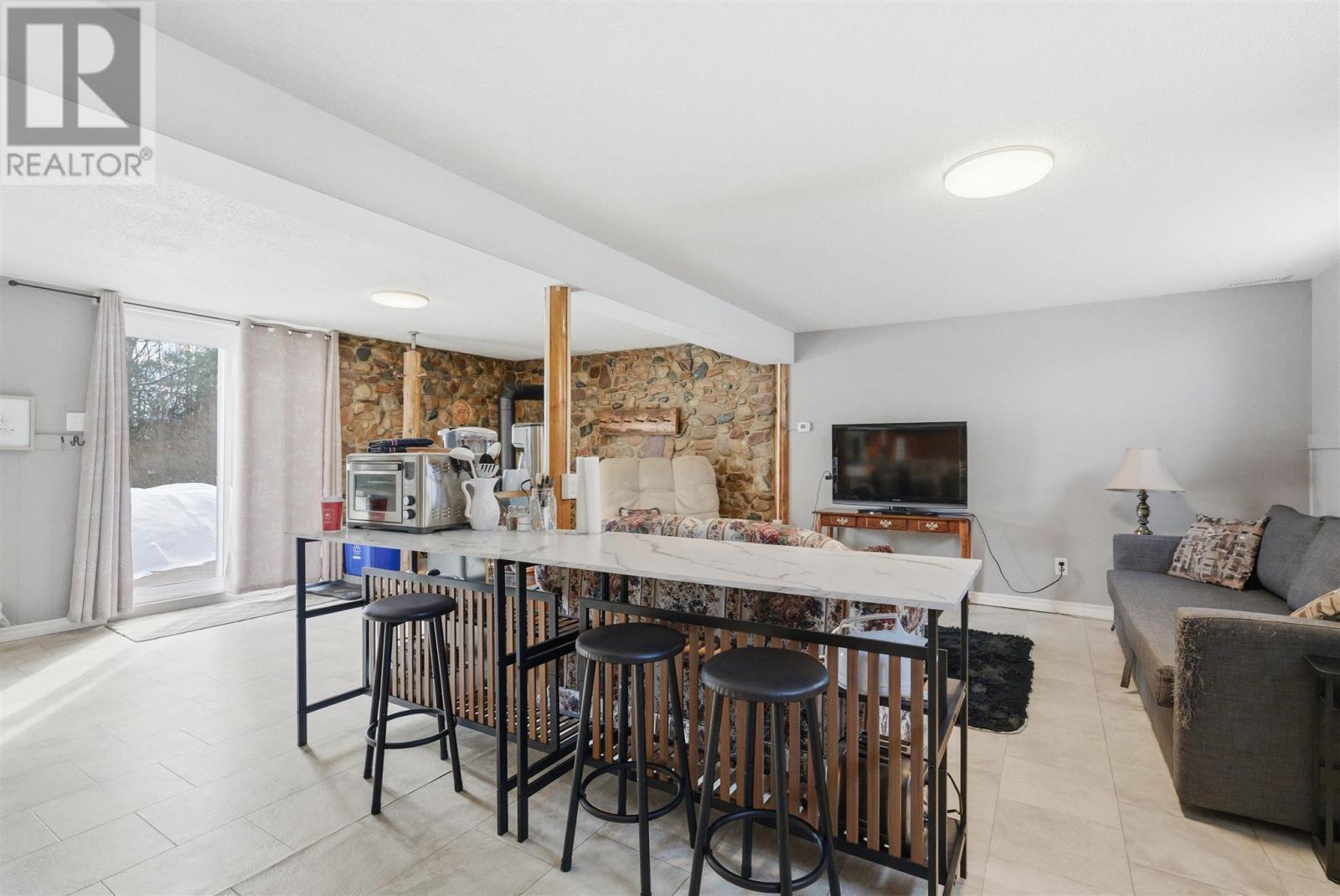 












151 Youngfox RD

,
Blind River,




Ontario
P0R1B0

