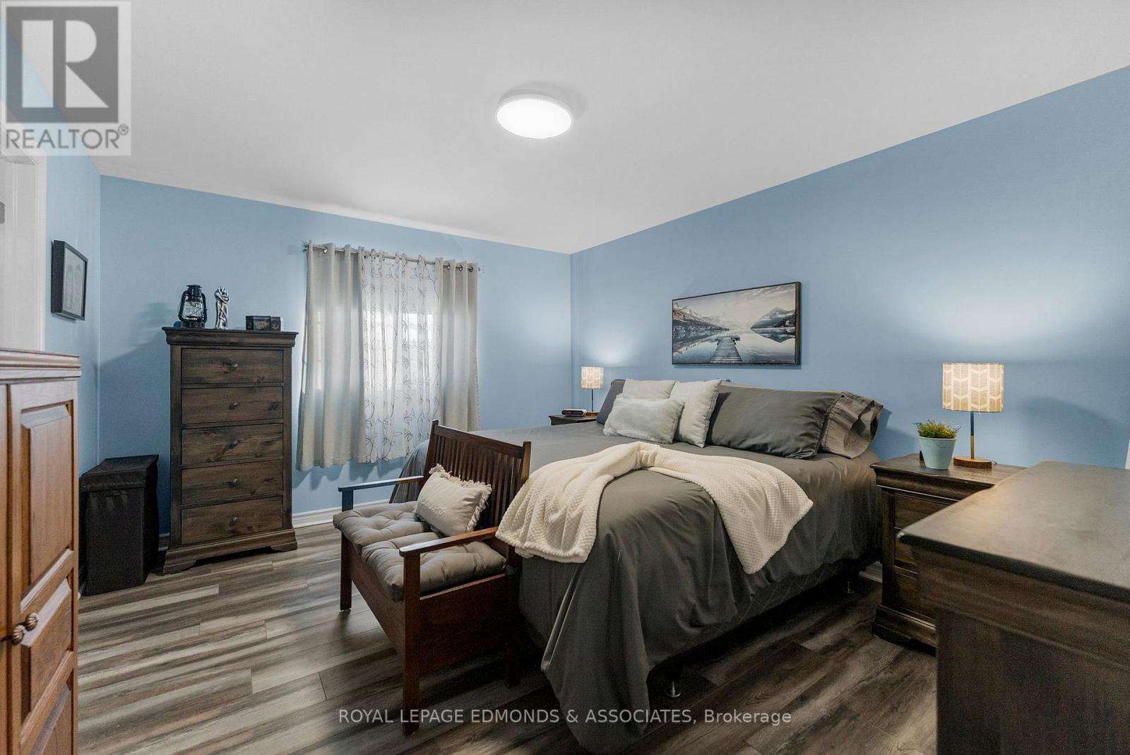 












11 TERRANCE DRIVE

,
Petawawa,




Ontario
K8H0G3

