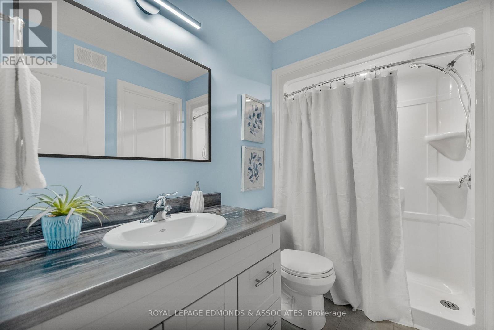 












11 TERRANCE DRIVE

,
Petawawa,




Ontario
K8H0G3

